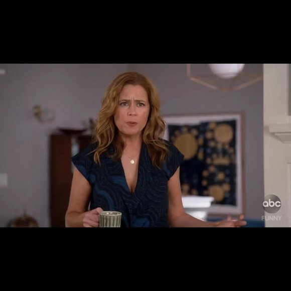 TROUVÉ front twist knot blouse; excellent used condition - Picture 3 of 6